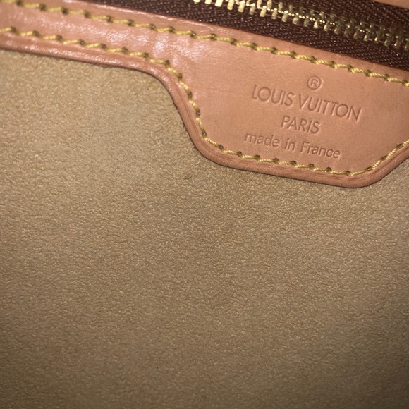 Authentic Louis Vuitton Looping GM - Picture 6 of 8